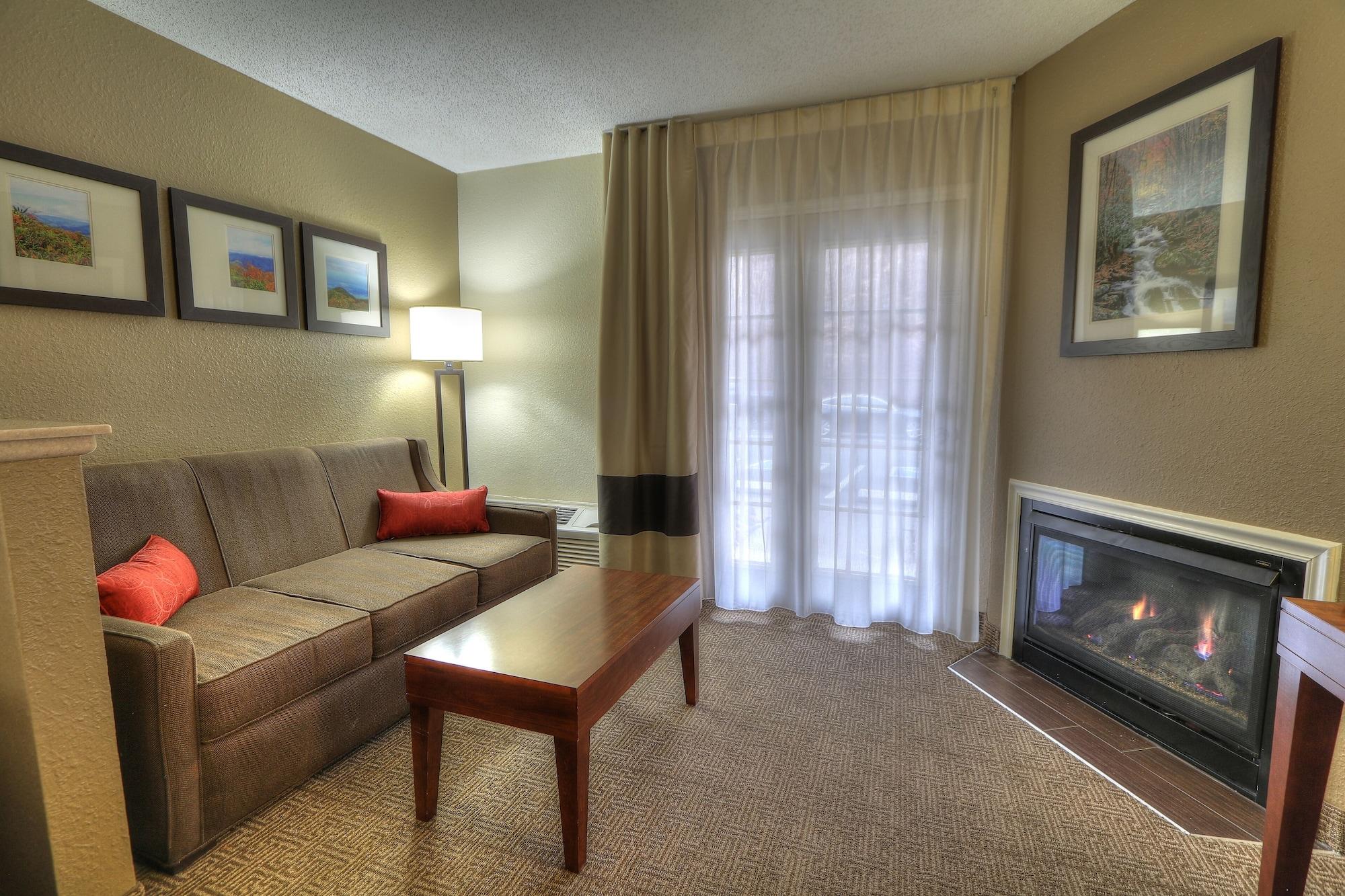Comfort Inn & Suites At Dollywood Lane Pigeon Forge Exterior foto