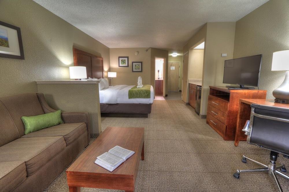 Comfort Inn & Suites At Dollywood Lane Pigeon Forge Exterior foto