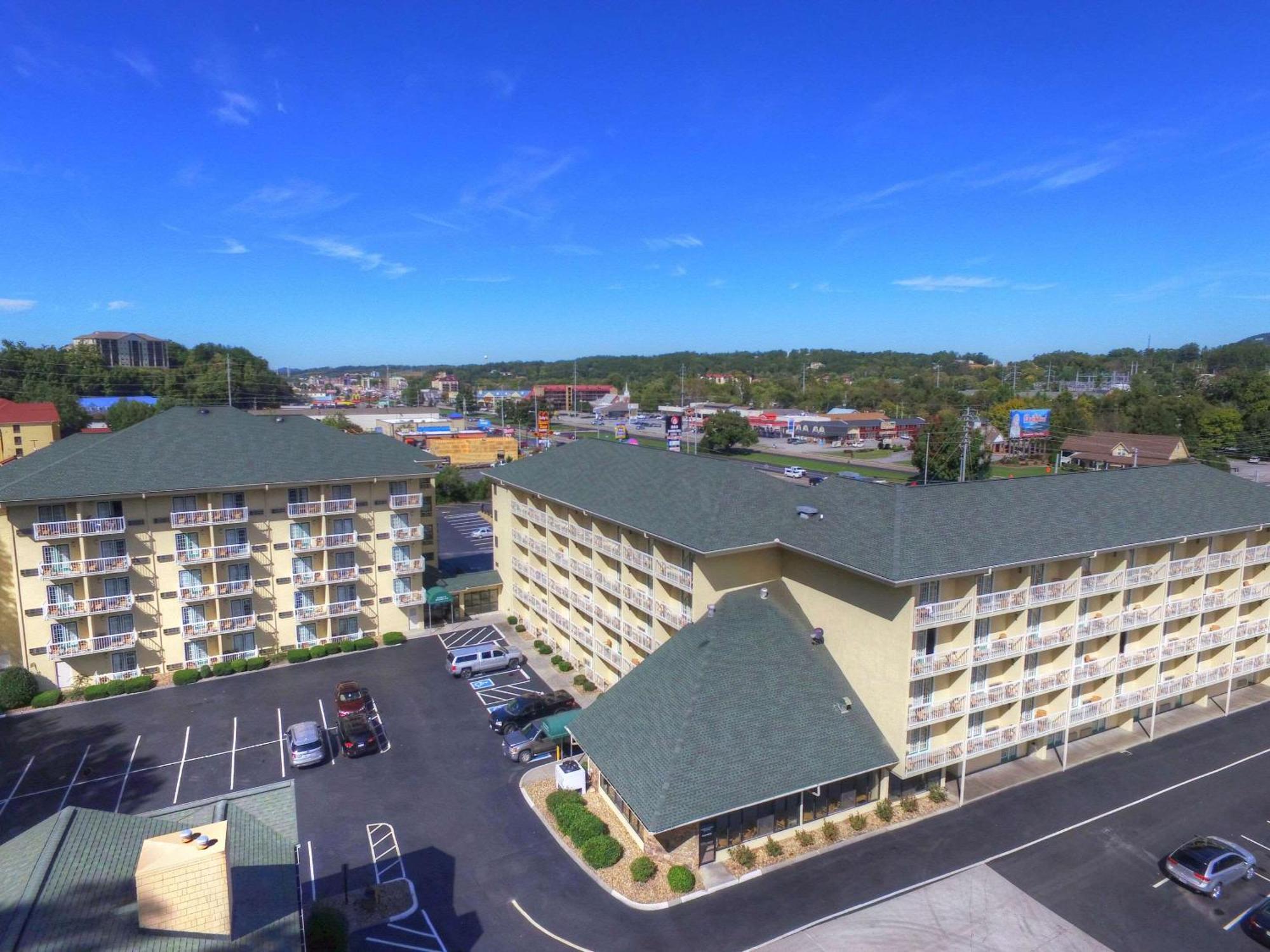 Comfort Inn & Suites At Dollywood Lane Pigeon Forge Exterior foto