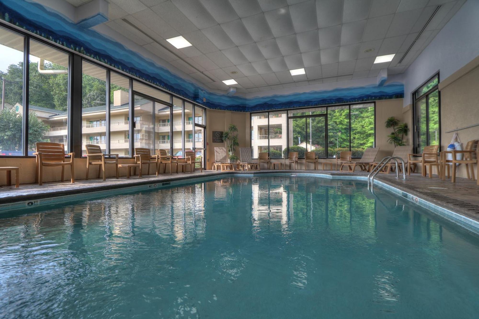 Comfort Inn & Suites At Dollywood Lane Pigeon Forge Exterior foto